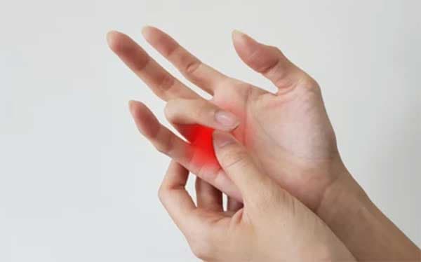 扳機指出現時,相當令人捆擾